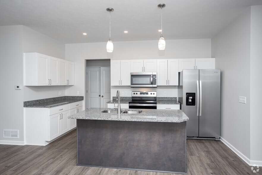 2BR,  2 BA | 1,234 - 1,270SF- RANCH