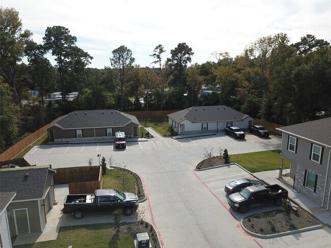 Photo - 615 Hayman St