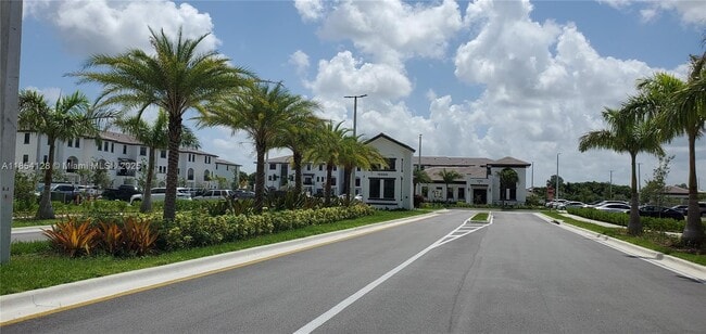 Building Photo - 15540 SW 136th St Unit 204 Rental