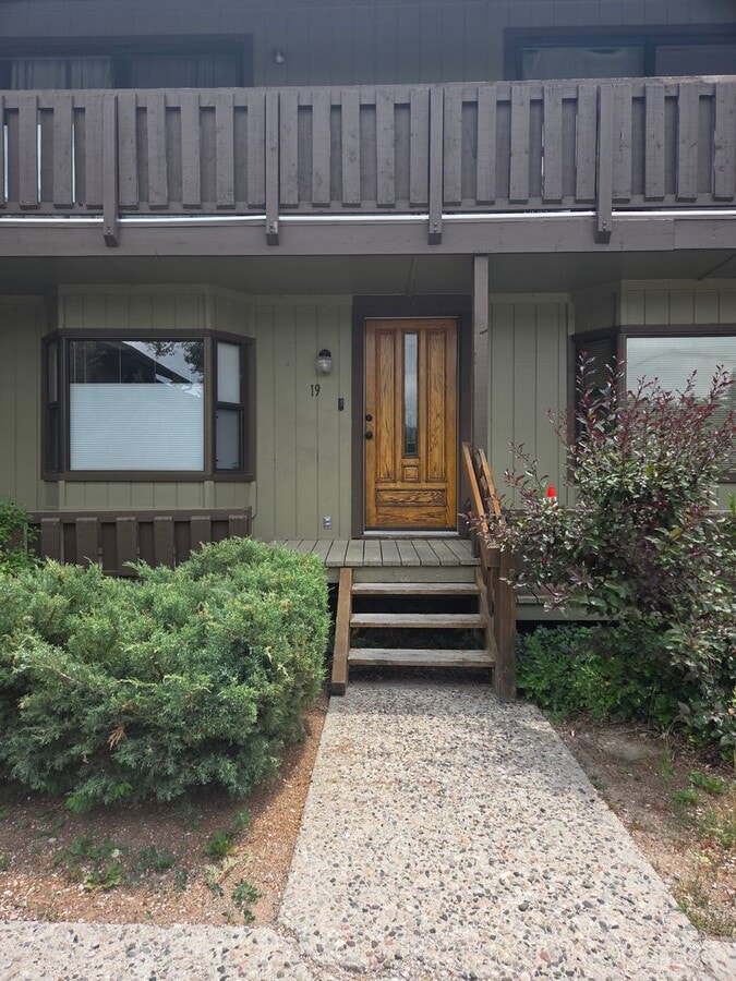 Photo - 19 W Oak Ave