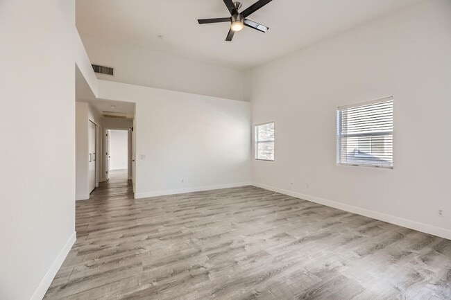 Building Photo - 2153 Jasper Bluff St