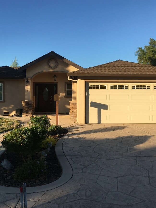 Photo - Gorgeous, 3 bedroom, 2.5 bath home, ready for move in