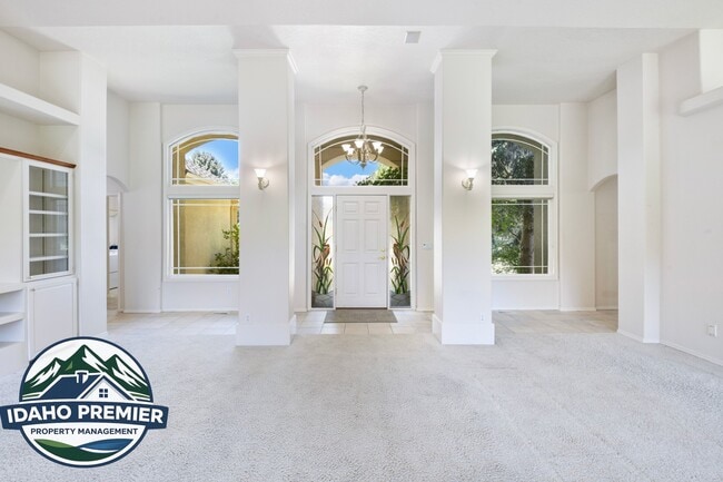Photo - 481 E Trailside Dr