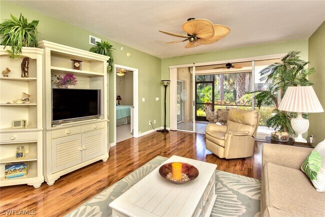 4200 Sawgrass Point Dr Unit 101