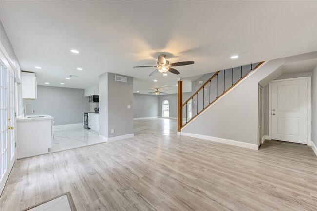 Building Photo - 12215 Monticeto Ln