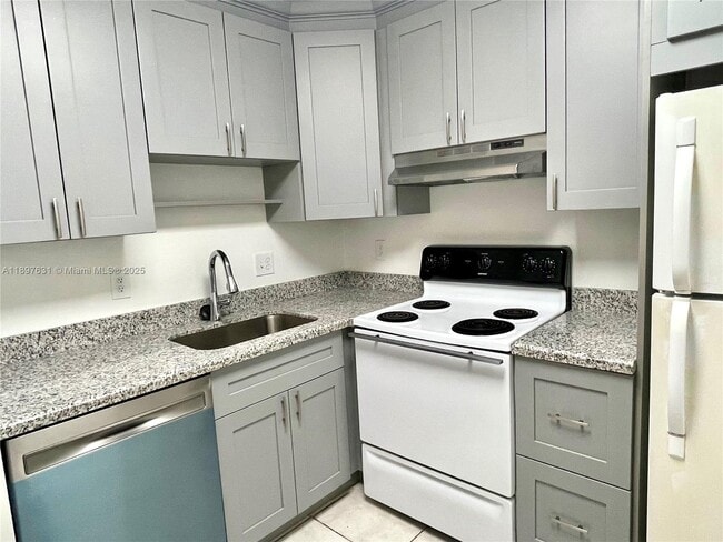 Photo - 10992 Royal Palm Blvd Unit 6