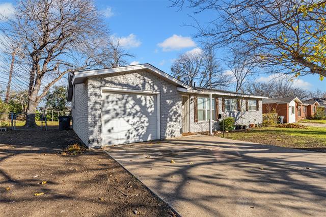 Photo - 1001 Altamont Dr