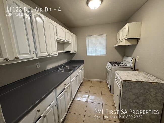 Photo - 11122 Belair Dr Unit 4