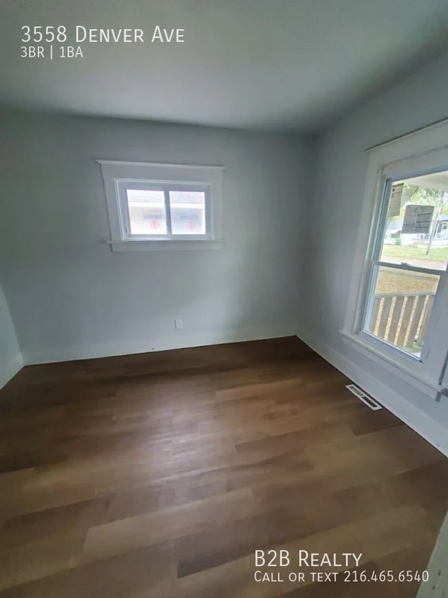 Photo - 3558 Denver Ave