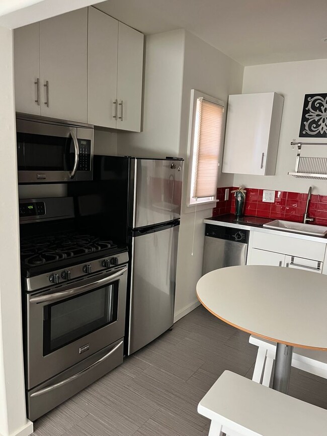 Photo - One Time Rental-Notrica Unit Studio at Park
