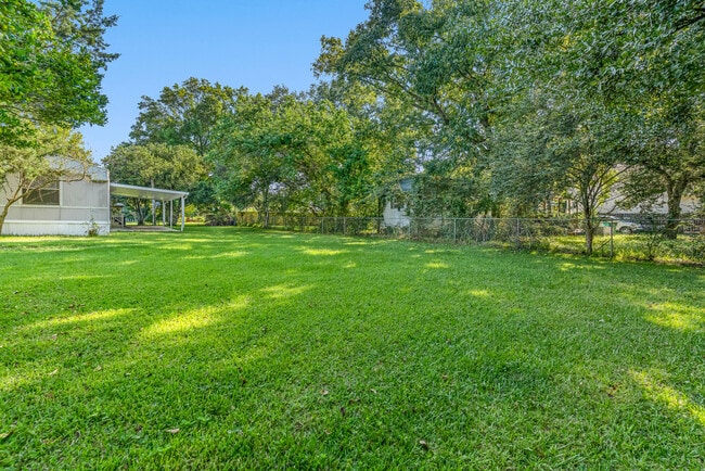 1328 Greendale Ave