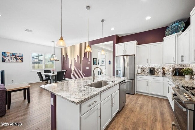 Photo - 18427 W Clinton St