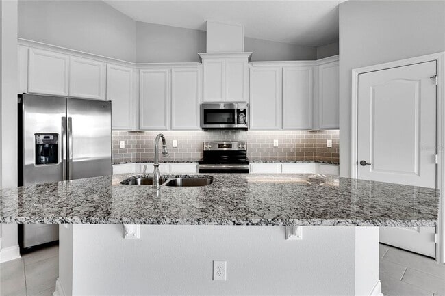 Photo - 17014 Crestmont Blvd