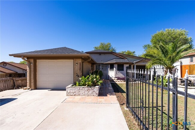 Photo - 2407 Hidden Valley Dr Townhome