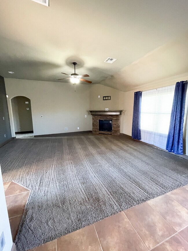 Photo - 2413 SW Edinburough Dr