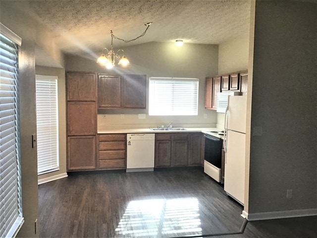 Photo - 10735 Chinkapin Cir