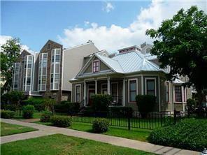 Building Photo - 915 W 23rd St Unit 105