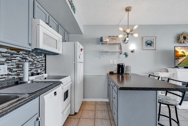 Photo - Winter Rental in Myrtle Beach! Unbeatable Ocean View! Perfect location! Beautifully clean!