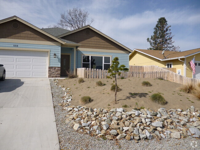 Building Photo - Charming 3-Bedroom, 2-Bath Home in Ashland