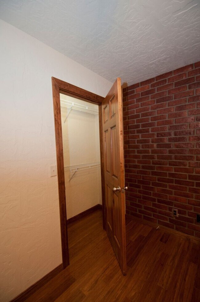 Building Photo - Union Biscuit Warehouse 108 Unit UB 108