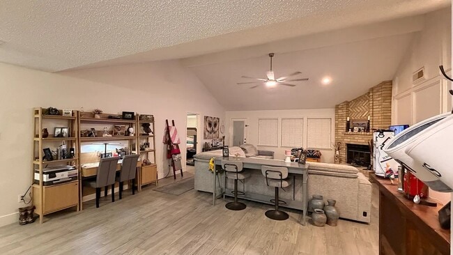 Photo - 3211 S Peach Hollow Cir
