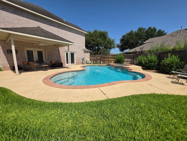 Photo - 2409 Deerwood Ct