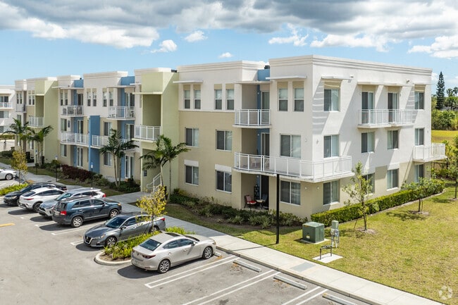 Solimar Apartment Homes - Solimar Apartment Homes