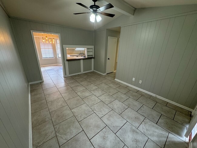 Photo - 107 Tanya Dr