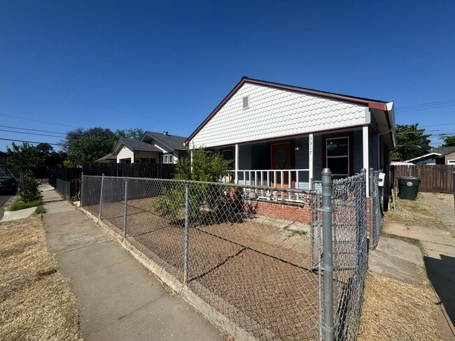 2 bedroom | 1 bathroom | Single family in ... - 2 bedroom | 1 bathroom | Single family in ... House