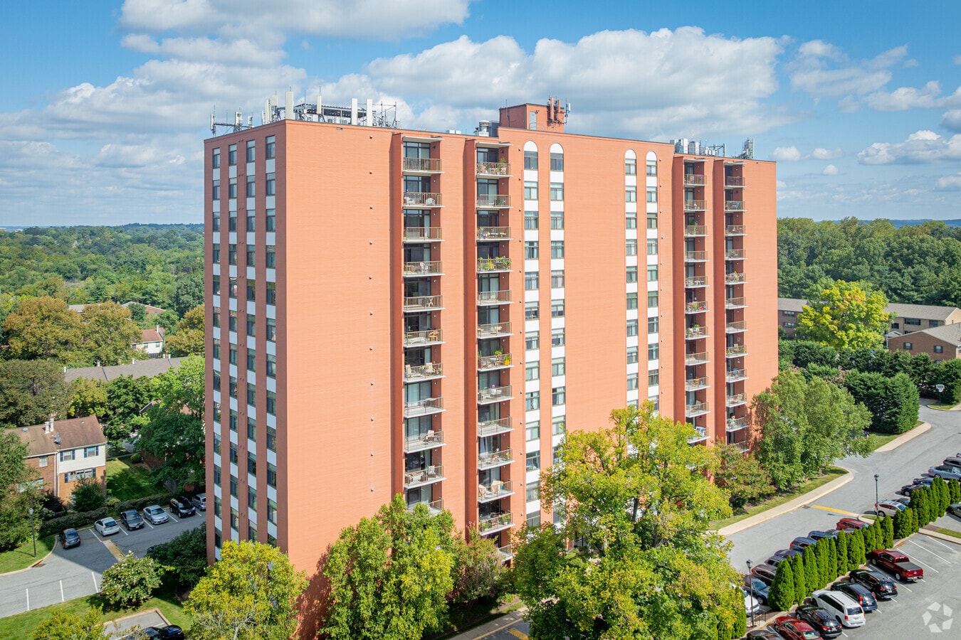 Photo - Dulaney Towers