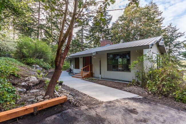 Photo - 2 Bed+ 2 Bath Home With Water View