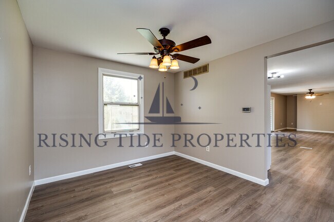 Photo - 5413 Split Rock Dr