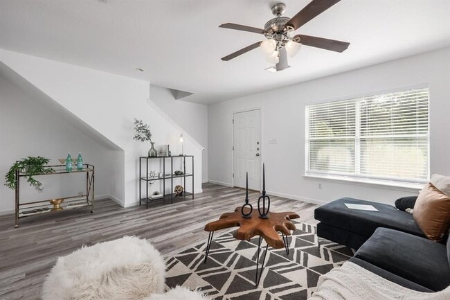 Photo - 10732 Marshitahs Way