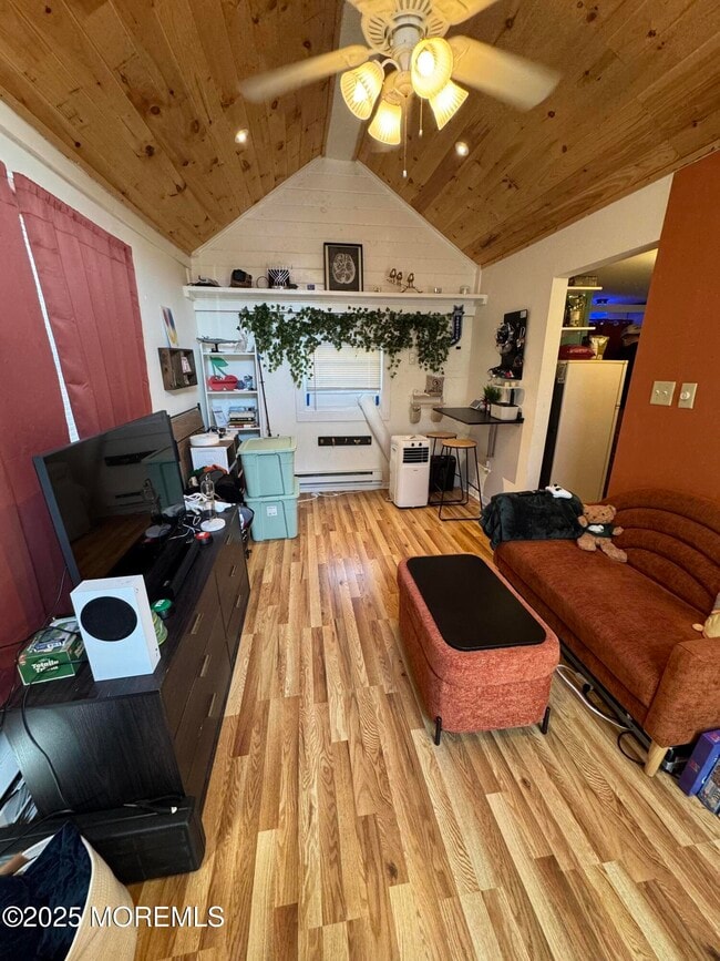Photo - 1004 2nd Ave