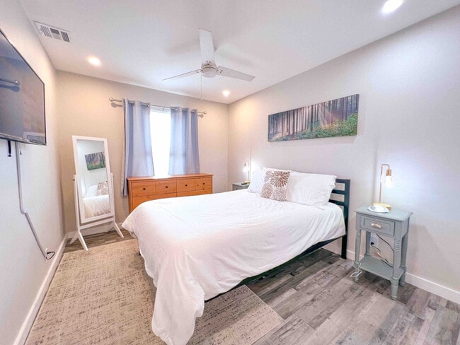 Photo - 1120 Morgan Ave Unit ID1268427P