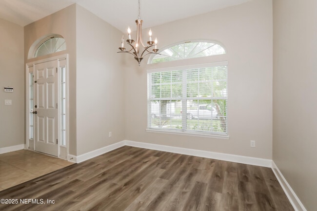 Photo - 125 Linda Lake Ln