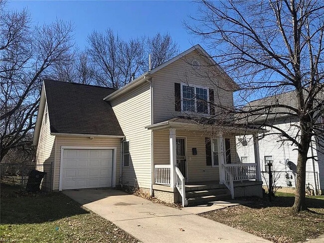 Building Photo - 12400 Auburndale Ave Rental