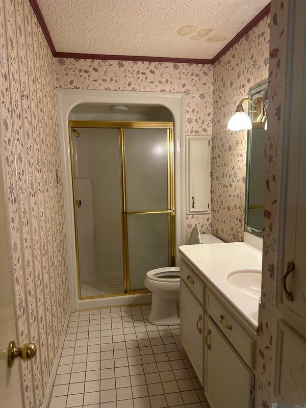 Photo - 2208 Sprucewood Dr