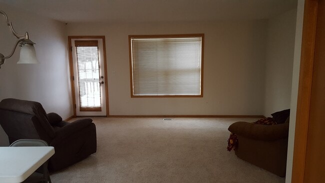 Photo - 3037 Venice Ln NW