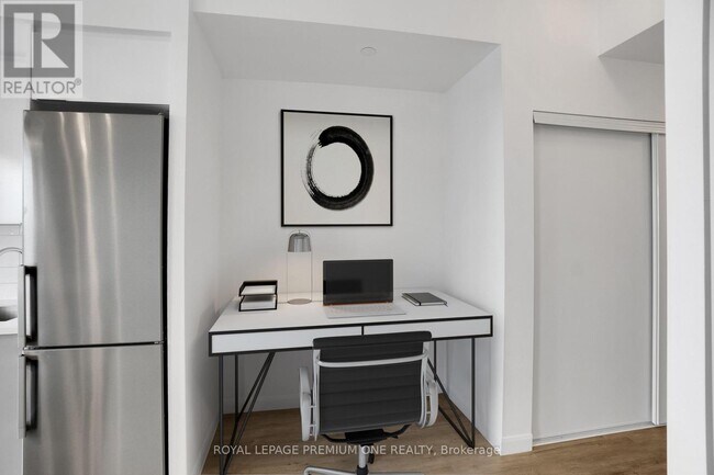 Photo - 7 Erie Ave Unité 607