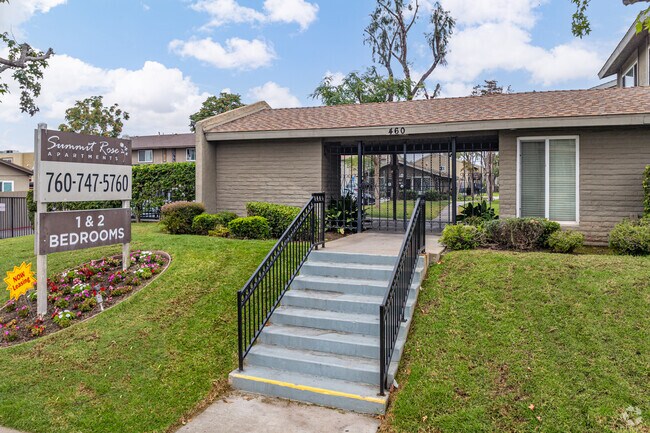 Entrada - Summit Rose Apartments