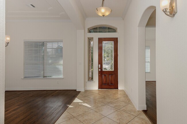 Photo - 46 Caprice Bend Pl
