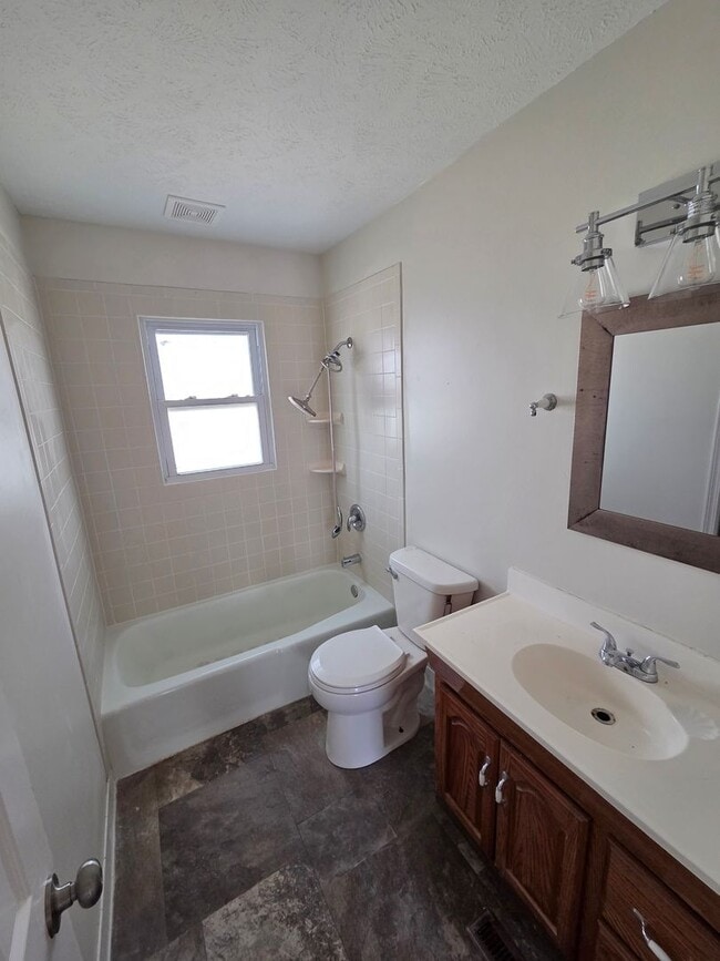 Photo - Newly remodeled 4/2/2 with fenced in backyard