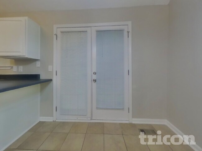 Photo - 2260 Ridge Rd