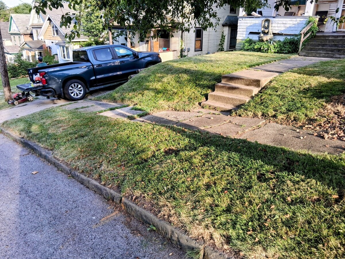 Photo - 1803 Pointview Ave