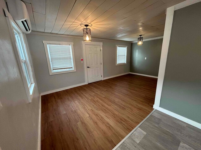 Photo - 2310 S Grant Ave