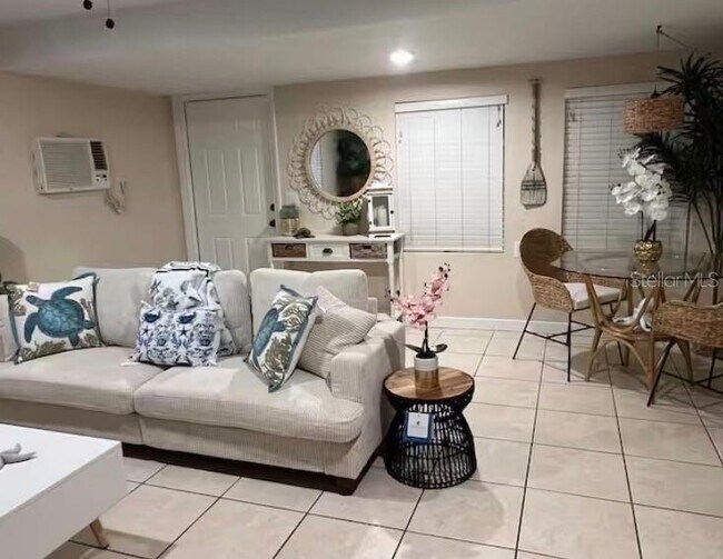 Photo - 870 S McCall Rd