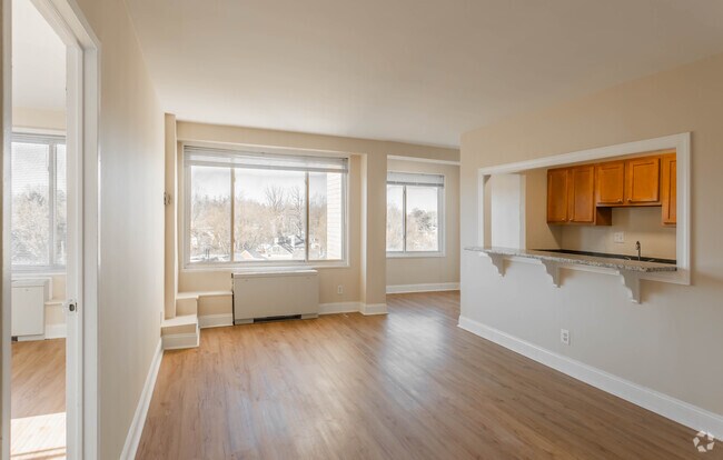 Photo - Chevy Chase Tower