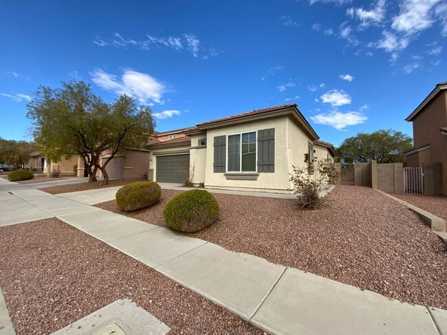 1022 Pecos River Ave