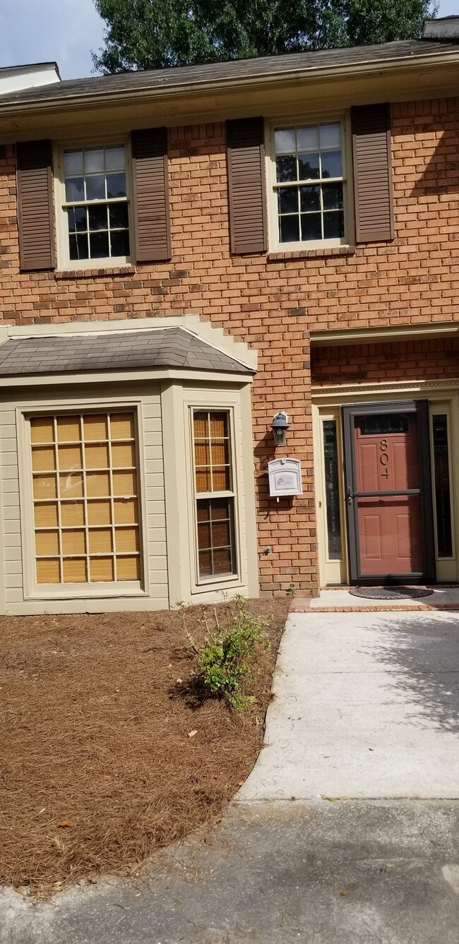 front view - 804 Old Rocky Ridge Ln Townhome